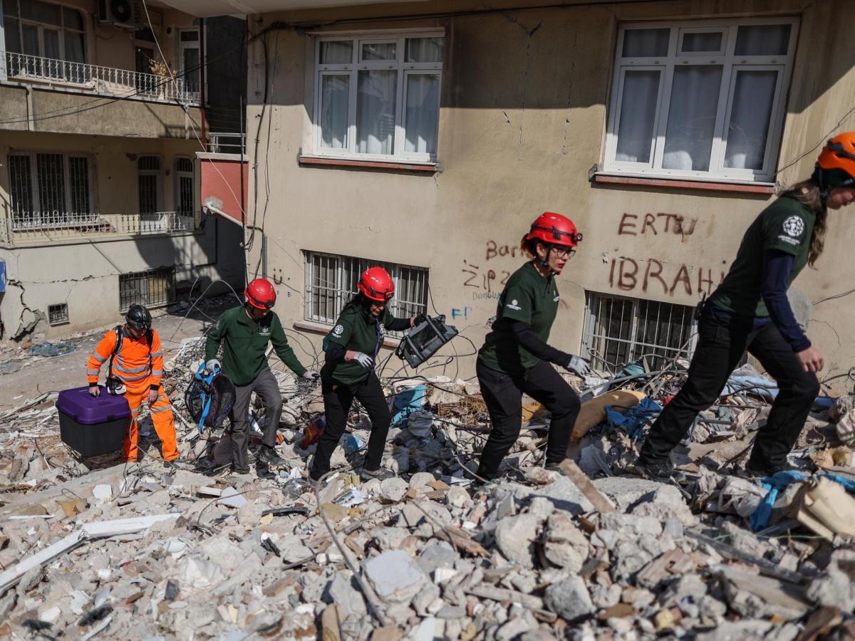 Nuevo terremoto de magnitud 6,4 azota a Siria y Turquía