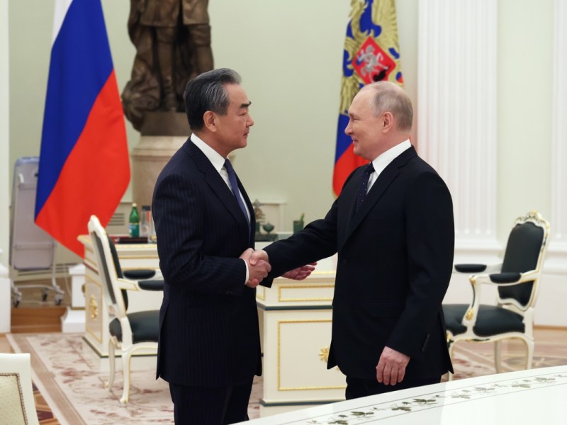 China retira su apoyo incondicional a Rusia