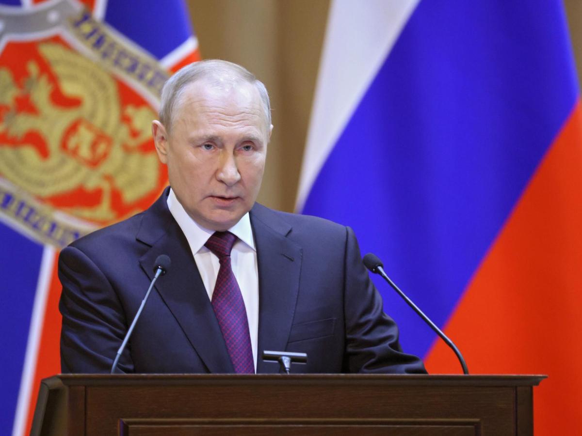 Putin promulga la suspensión del último tratado de desarme nuclear con EEUU