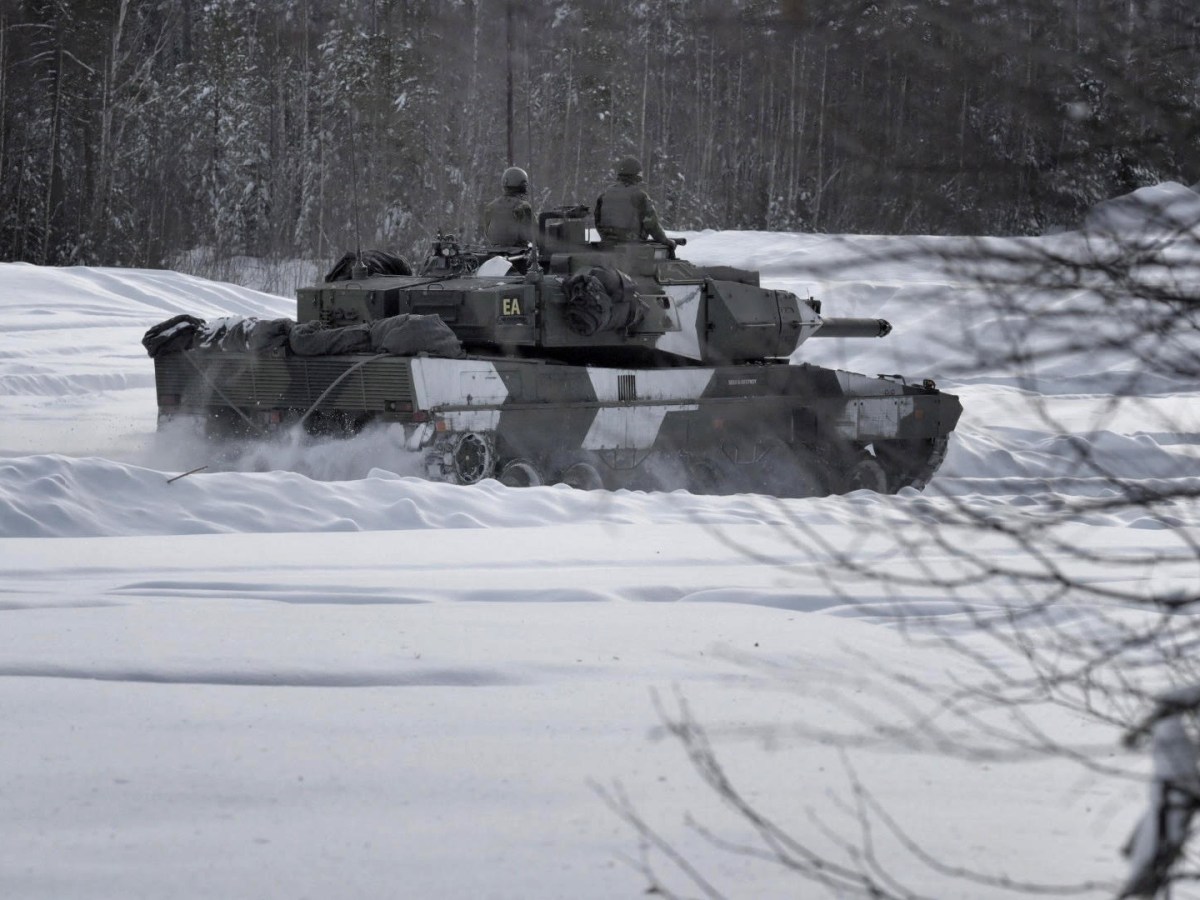 Polonia envió los primeros tanques Leopard 2 a Ucrania