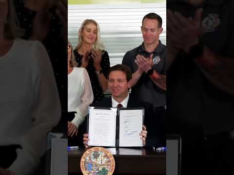 DeSantis firma una ley que le permite tomar el control del distrito donde está Disney World #shorts