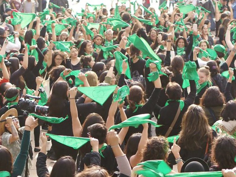 La “marea verde” latinoamericana está llegando a Estados Unidos para defender el aborto