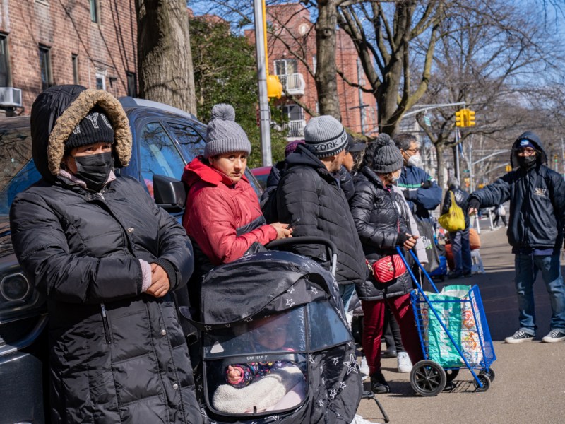 Nuevo plan: la ciudad de Nueva York se prepara para afrontar la oleada de migrantes