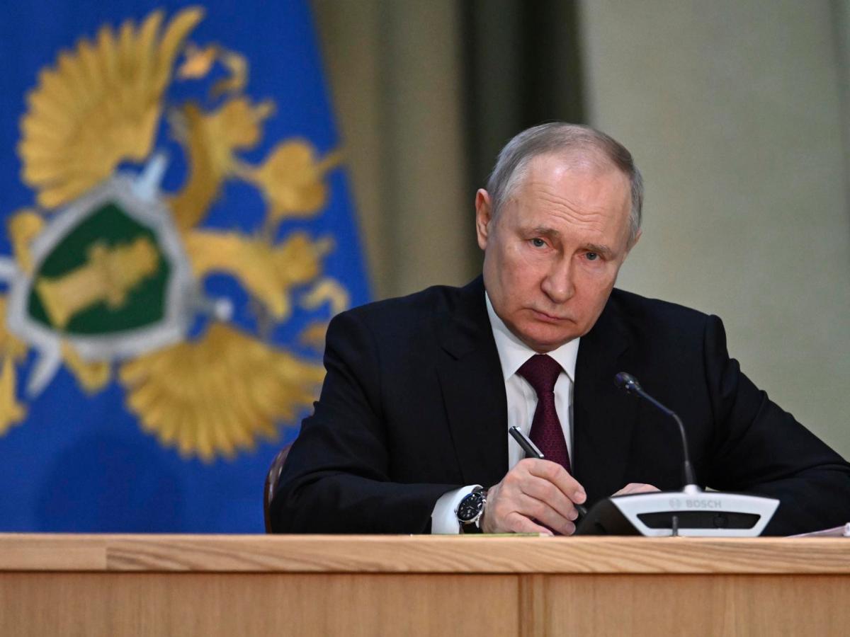 La Corte Penal Internacional emite orden de arresto contra Vladimir Putin