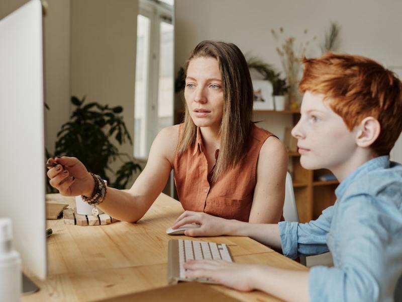 ¿Sabes hablarle de sexualidad a tu hijo? Esta cuenta de instagram te ayuda