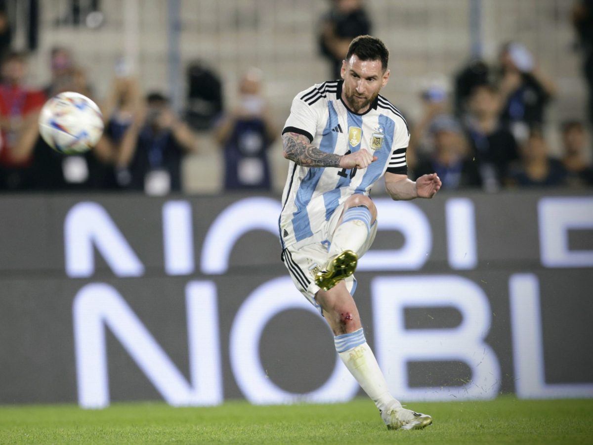 Messi alcanzó los 800 goles en su carrera en el triunfo de Argentina 2-0 ante Panamá