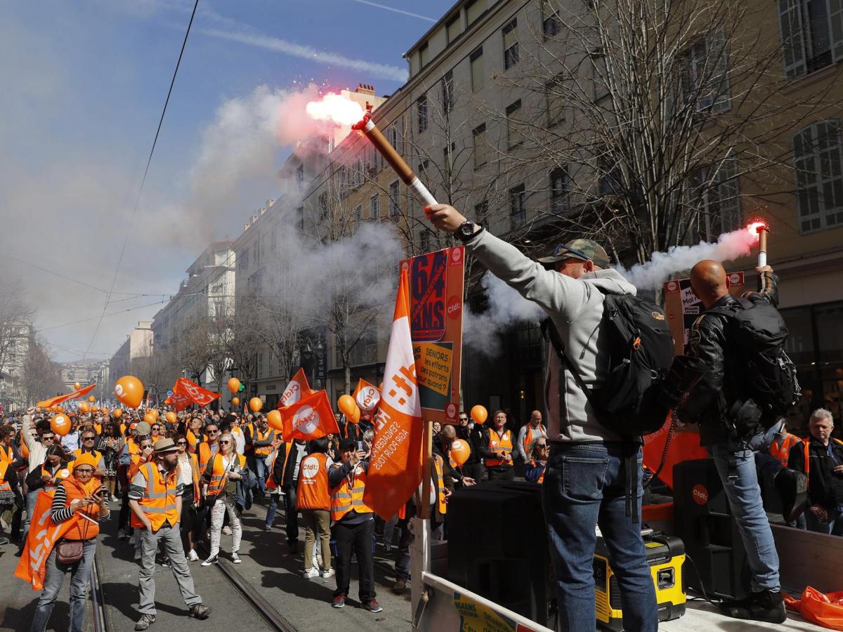 900 mil trabajadores protestarán en Francia por nueva reforma sobre la edad de jubilación