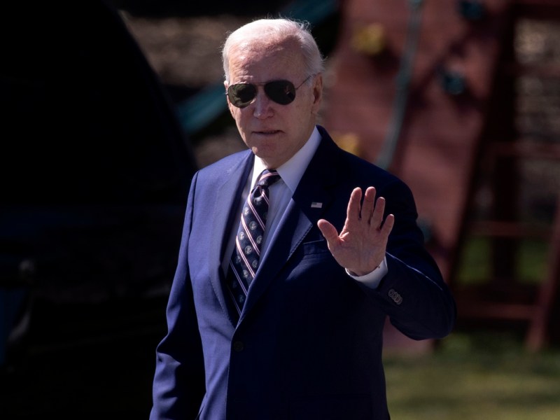 Biden firmará orden ejecutiva que aumenta la verificación de antecedentes para quienes compren armas