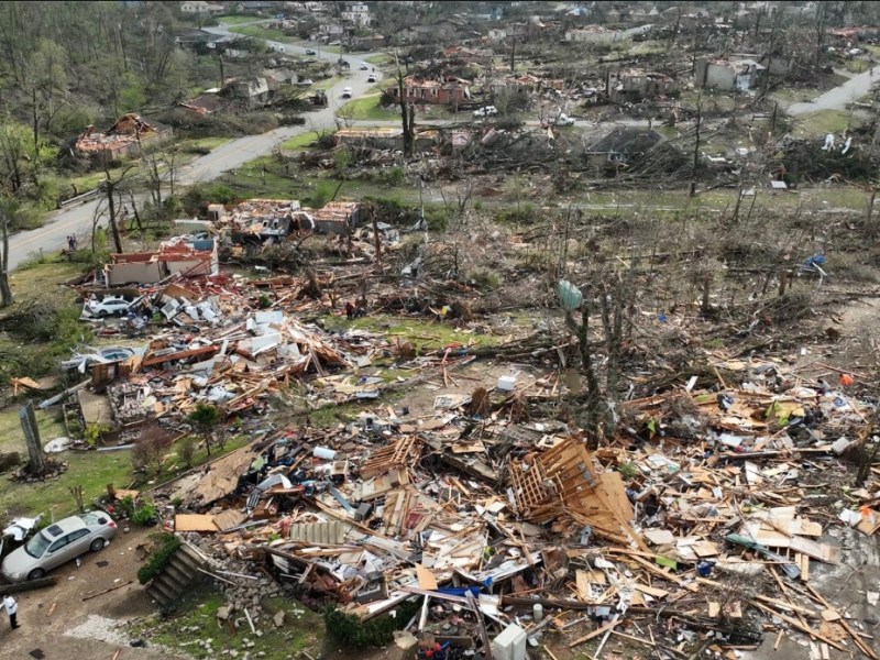 Al menos 17 muertos por tornados en Sur y Medio Oeste de EEUU