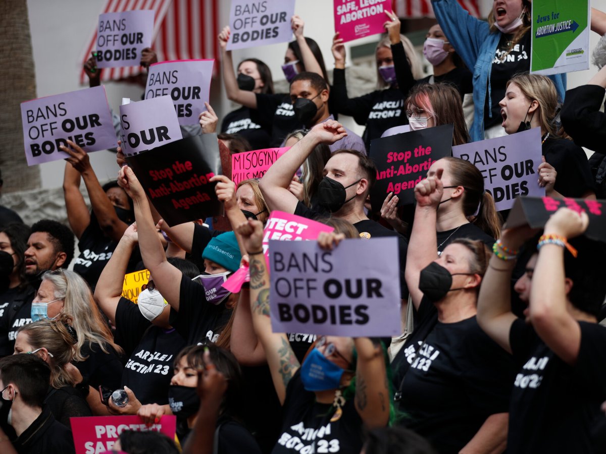 Senado de Florida allana camino para prohibir el aborto de seis semanas