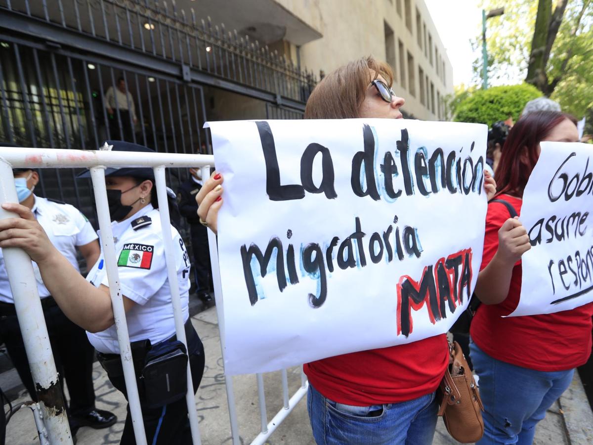 Un inmigrante y cuatro funcionarios son investigados por el incendio en Ciudad Juárez, México