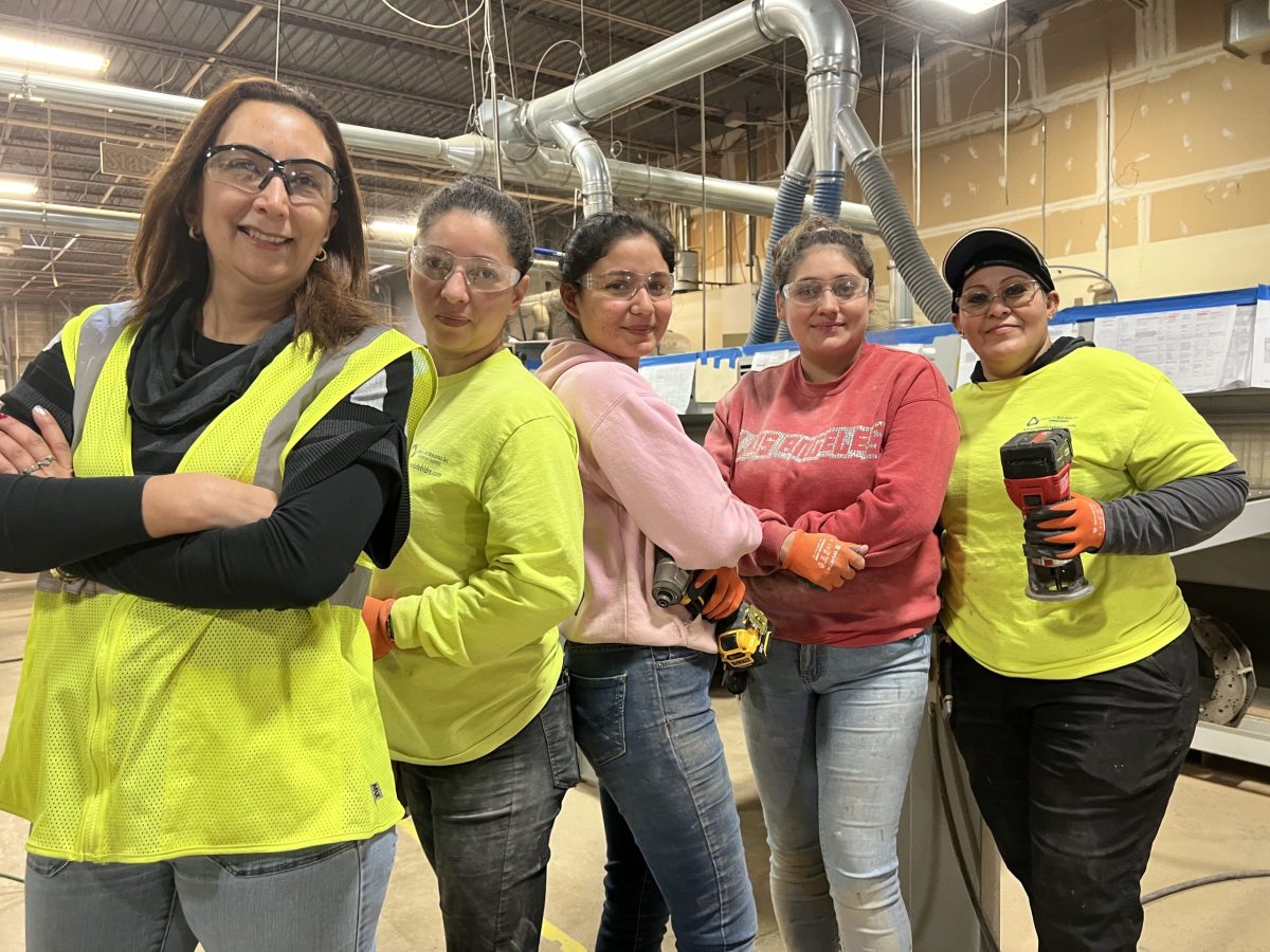 Latinas de roble, concreto y madera fina: las mujeres ganan terreno en la construcción