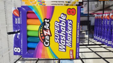 útiles escolares crayolas 