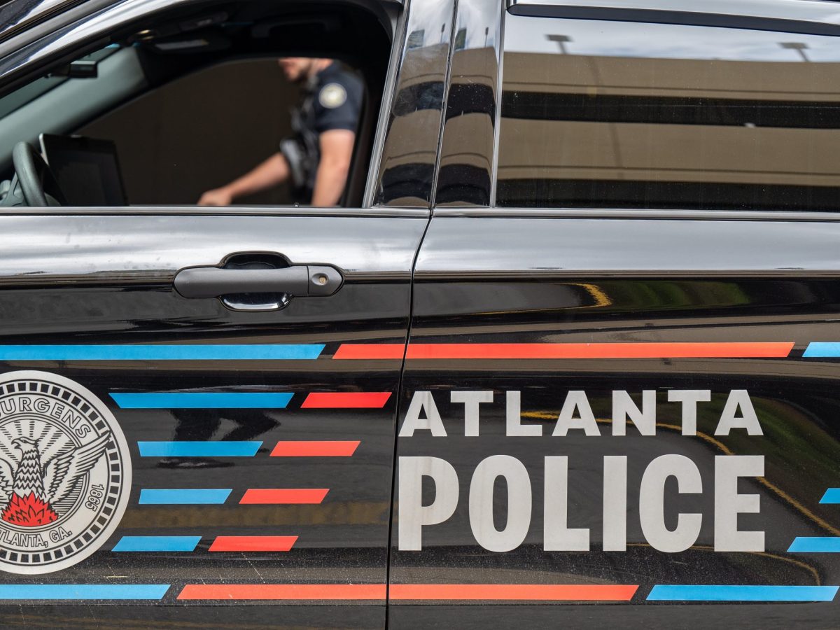 Tres adultos y dos niños heridos de bala en una disputa doméstica en Atlanta
