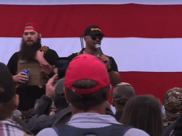 Líder de los Proud Boy sentenciado a 22 años de prisión después de asalto al capitolio